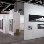2018年香港巴塞尔艺术博览会展位现场。 图片：维他命文献库